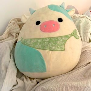 Cow squishmallow